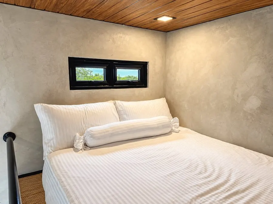Bedroom 3 loft bed